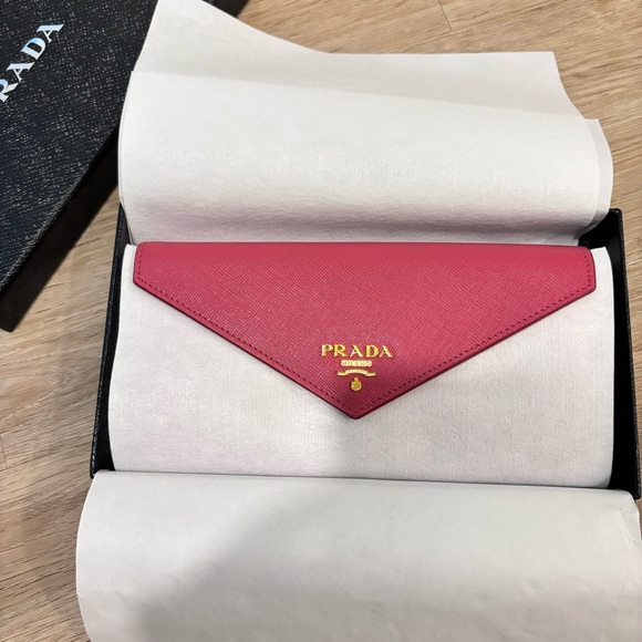 Authentic Prada Pink Saffiano Wallet - Picture 7 of 7